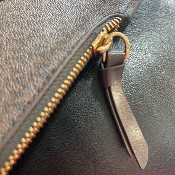 Michael Kors Reversible Leather Fanny Pack Belt Bag S/M Brown Gold AUTHENTIC NEW - Picture 10 of 14